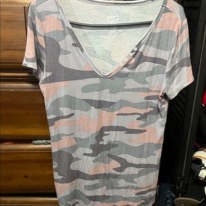 Maurices Camo V-Neck Tee in Pink and Gray